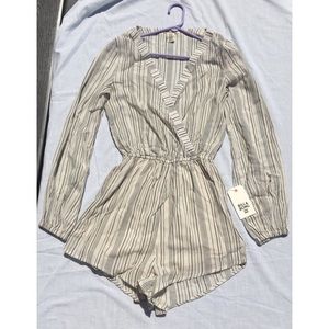BRAND NEW Billabong romper